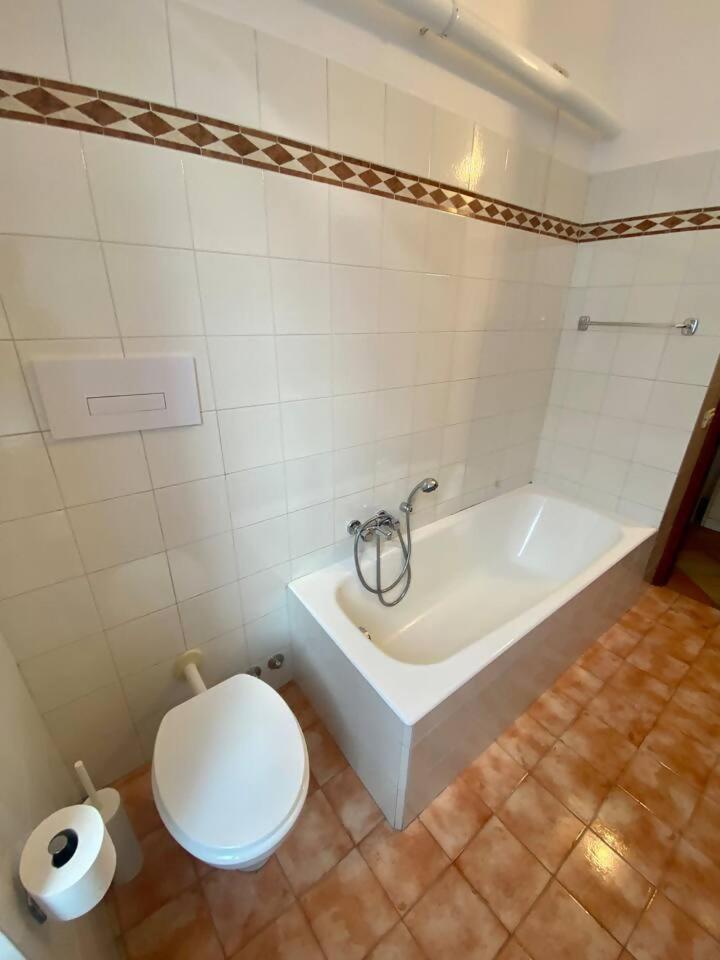 La Piccola Gioia 1 Apartment Бергамо Екстериор снимка
